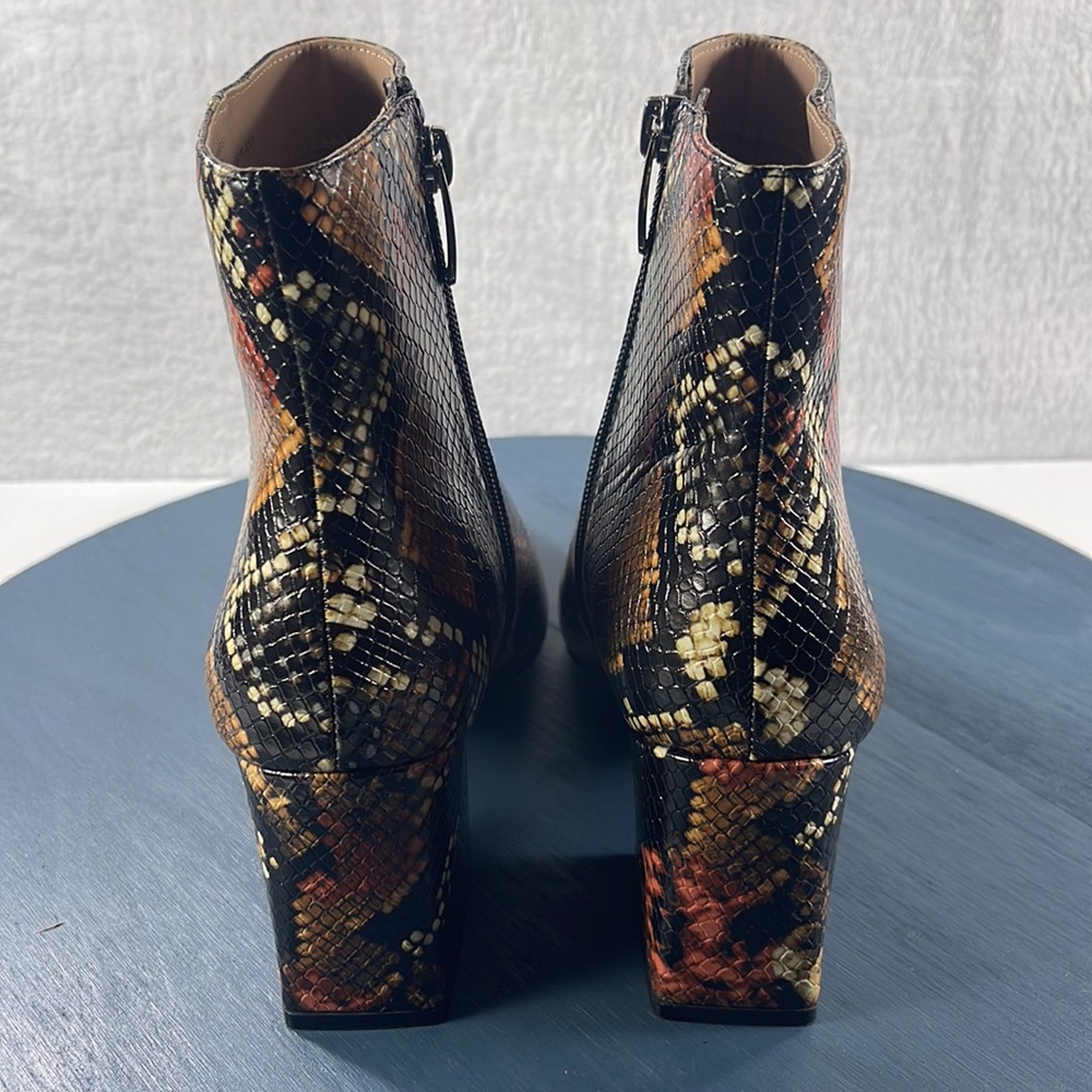 New Steve Madden bootie multicolored snake print, size 8 - Picture 4 of 9